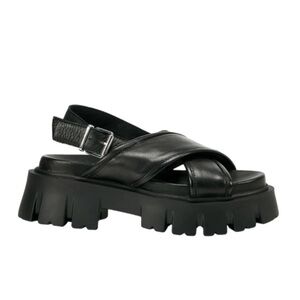 B2 platform sandals ✨